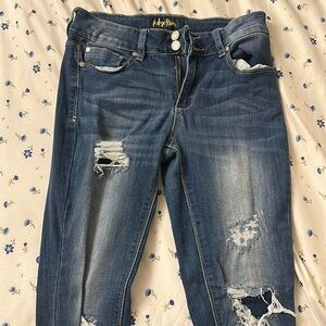 skinny jeans with holes